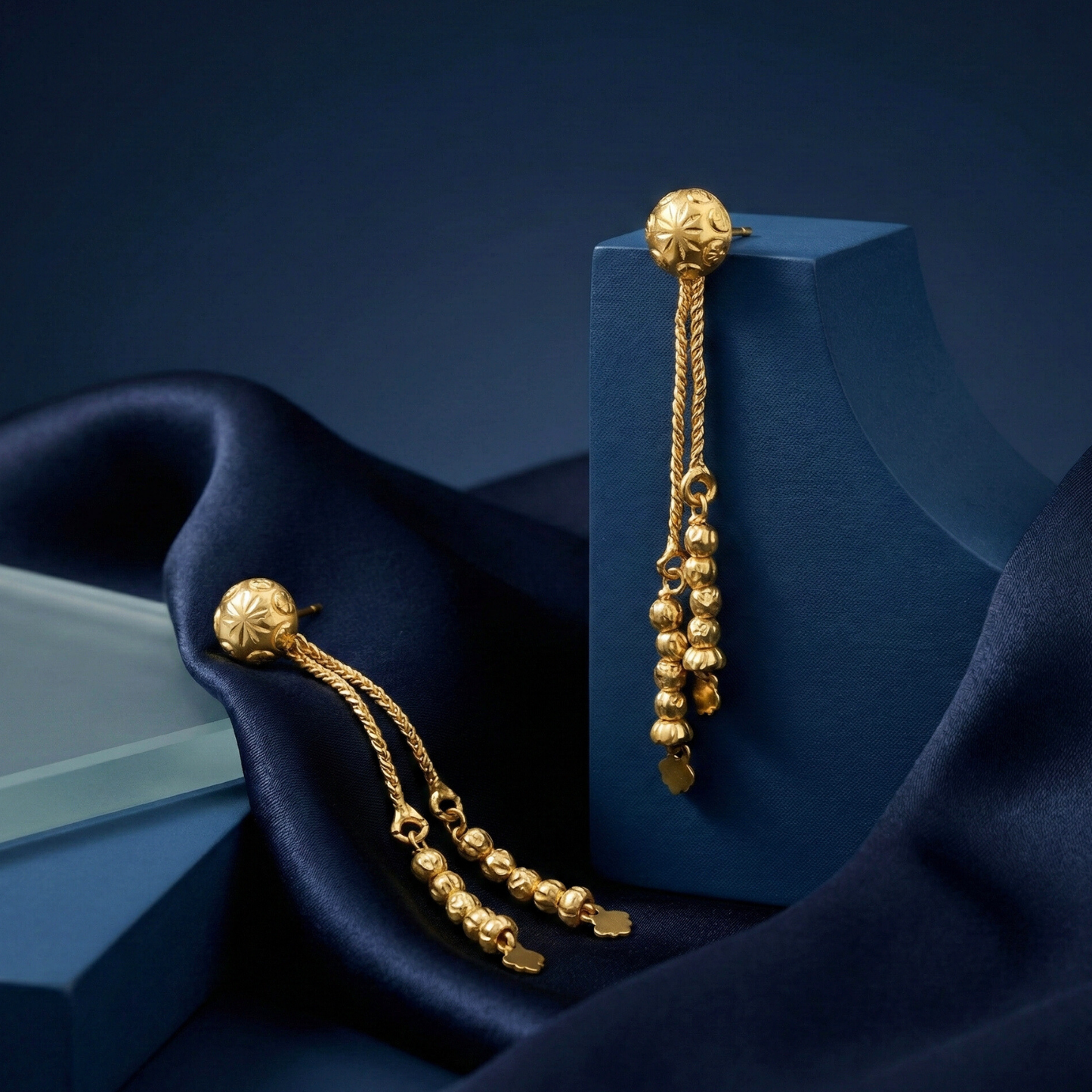 priyanka sui dhaga earrings