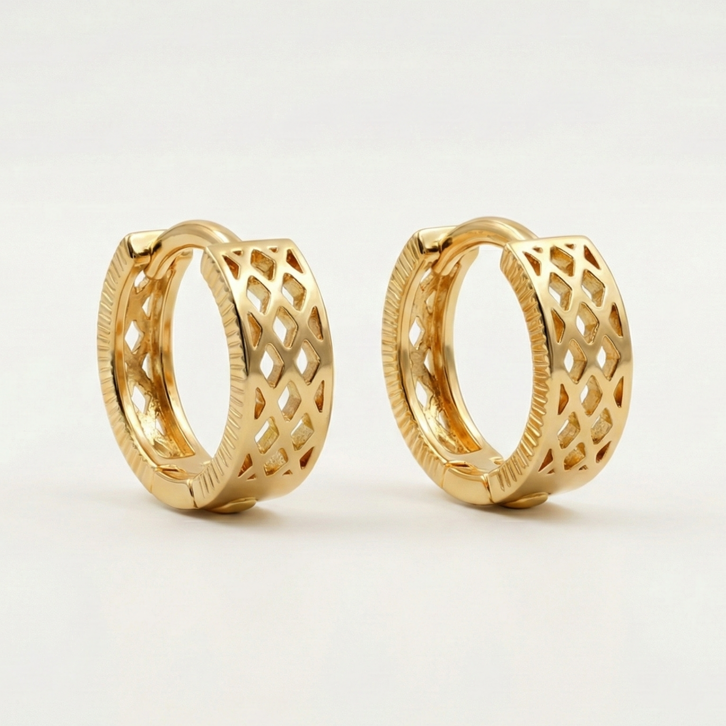 lattice pattern huggie hoops